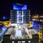 Radisson Blu Hotel, ホテル