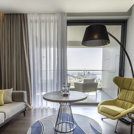 Radisson Blu Hotel, Hotel Larnaca