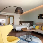 راديسون بلو، 5* لارنكا