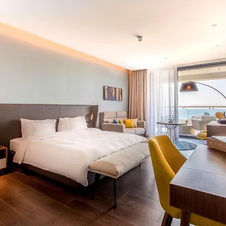 Radisson Blu Hotel, Ξενοδοχείο 5*