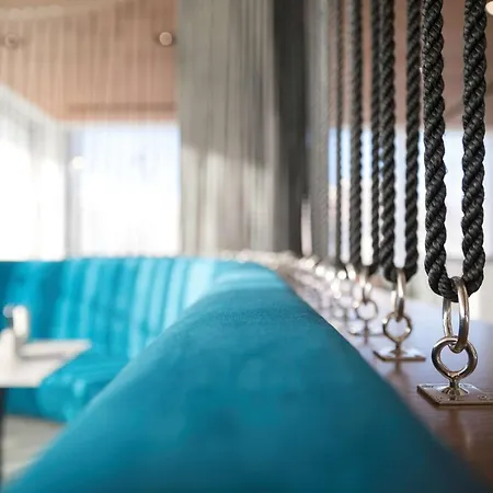 Radisson Blu Hotel, 5* 라르나카