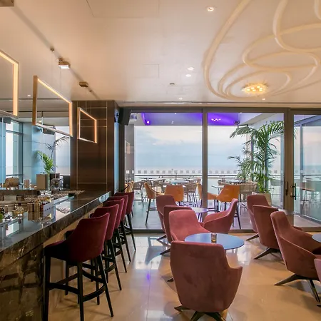 Radisson Blu Hotel, Hotel Larnaca