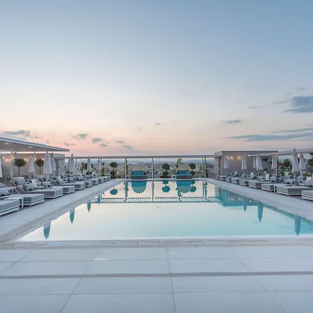 Radisson Blu Hotel, Hotel