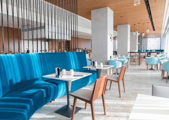 Radisson Blu Hotel, Hotell