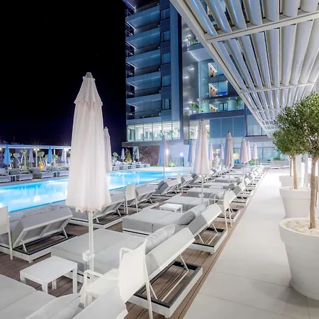 Radisson Blu Hotel, Hotel Larnaca